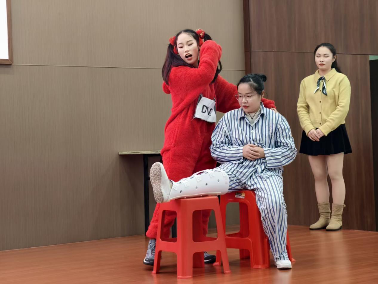 图片2.png 图片2.png